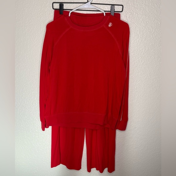 Alice+Olivia Big Feelings Slouchy Crewneck Sweatshirt & Lounge Pants Set - Picture 5 of 8